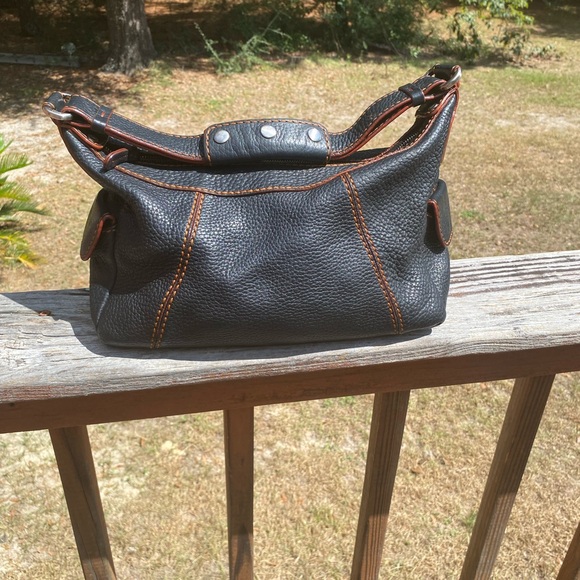 Tod’s Black Leather Hobo Bag - Picture 3 of 9